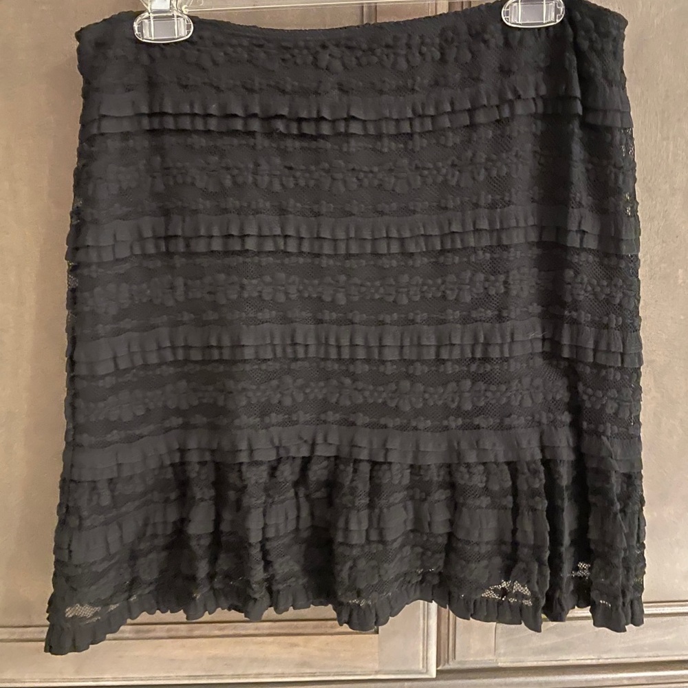 Lace mini skirt
